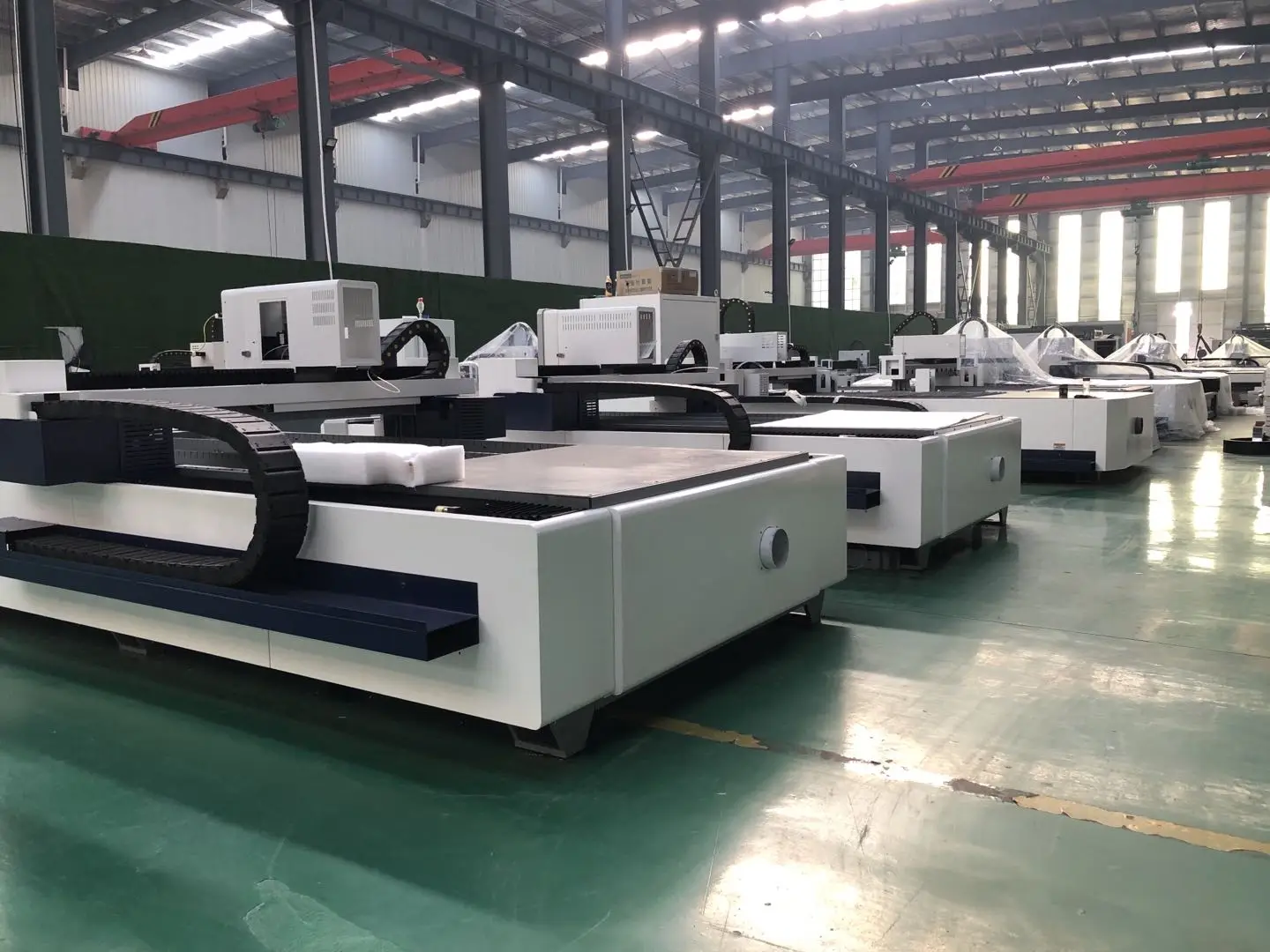 AUTO stainless steel laser cutting machine with high quality for sale