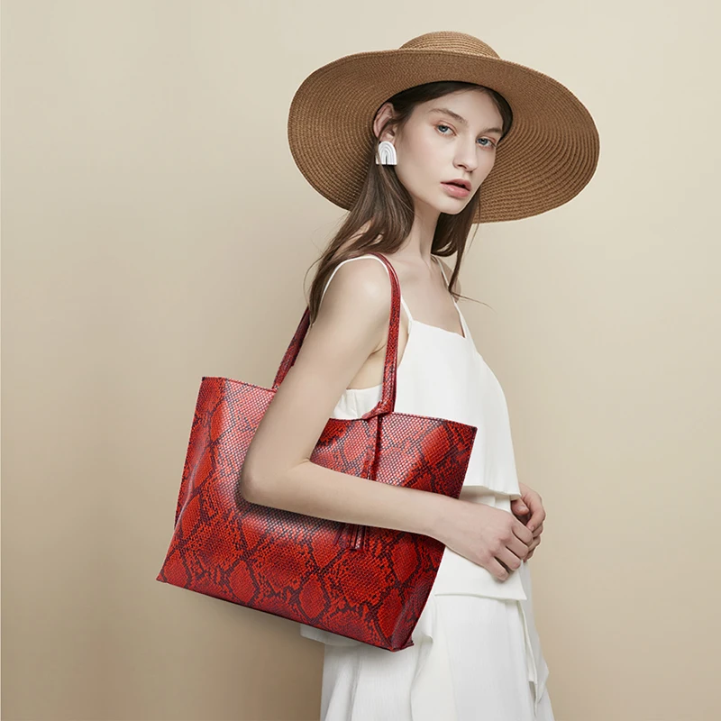 Custom Animal Printed Snake Vegan Women tote Hand bags Faux Leather shoulder handbags manufacturers