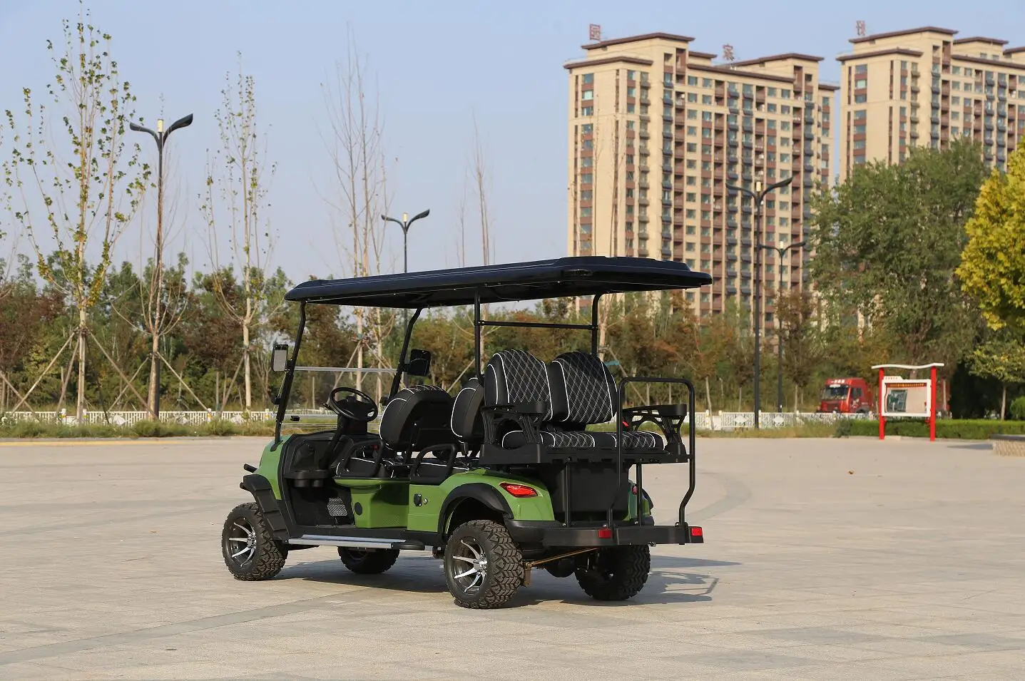 Off-Road 4 Wheel Motor Drive Golf Cart Club Car 6 Seats Lithium Battery 60v Electric Golf Cart Buggy Car For Sale