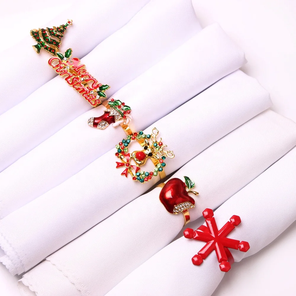 DUOLAI Lovely Garland Snowman Elk Xmas Napkin Holder Ring Reindeer Snowflake Christmas Wreath Napkin Rings For Dining Table Deco
