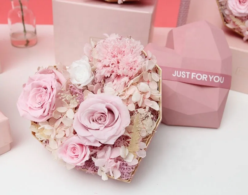 Hot Selling Wholesale hot sales decoration flower died eternal forever carnation preserved roses for Mothers day gift