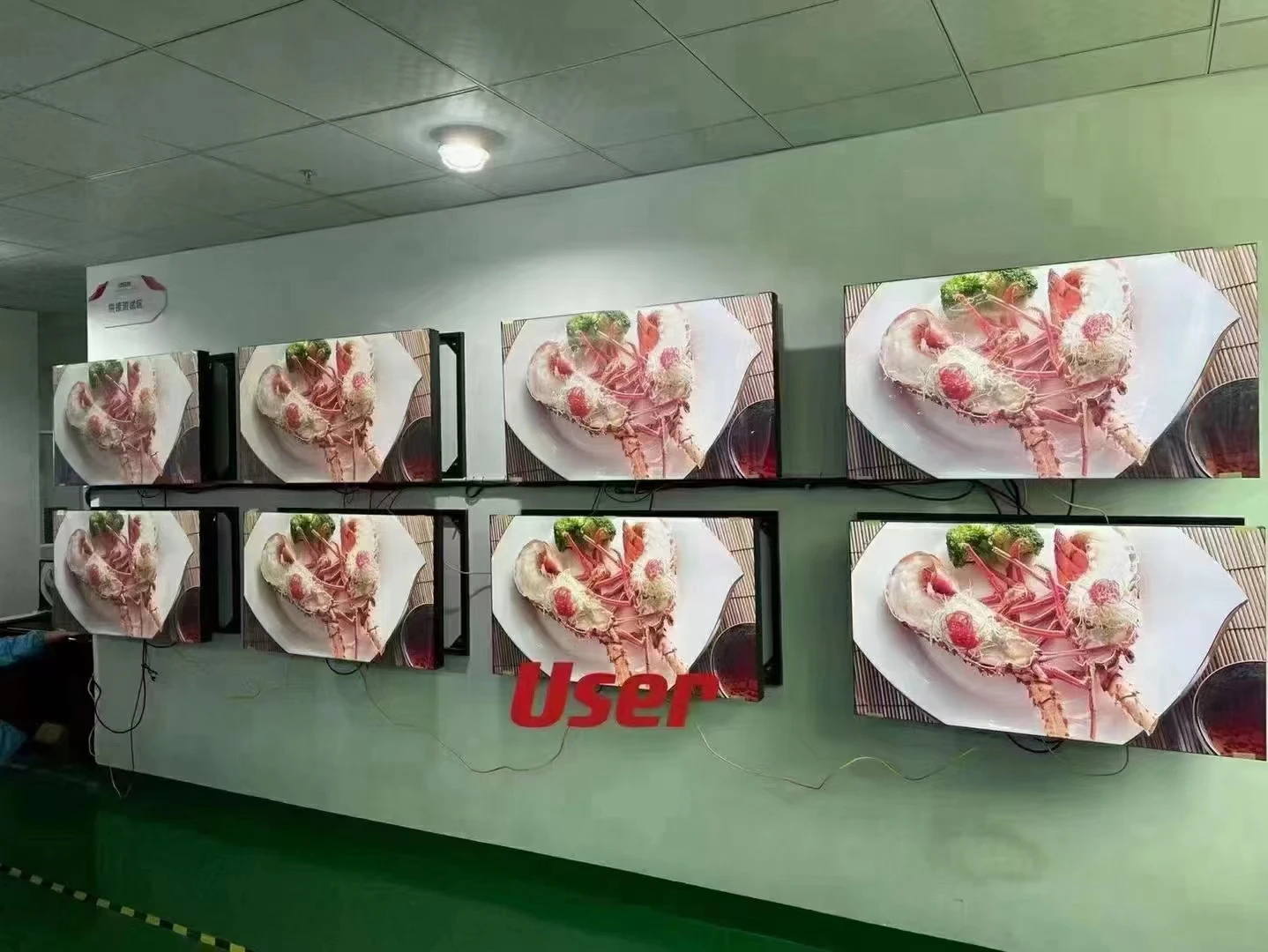 bezel splicing seams are 3.5mm, 1.8mm, 0.8mm professional advertising splicing screen custom production and sale