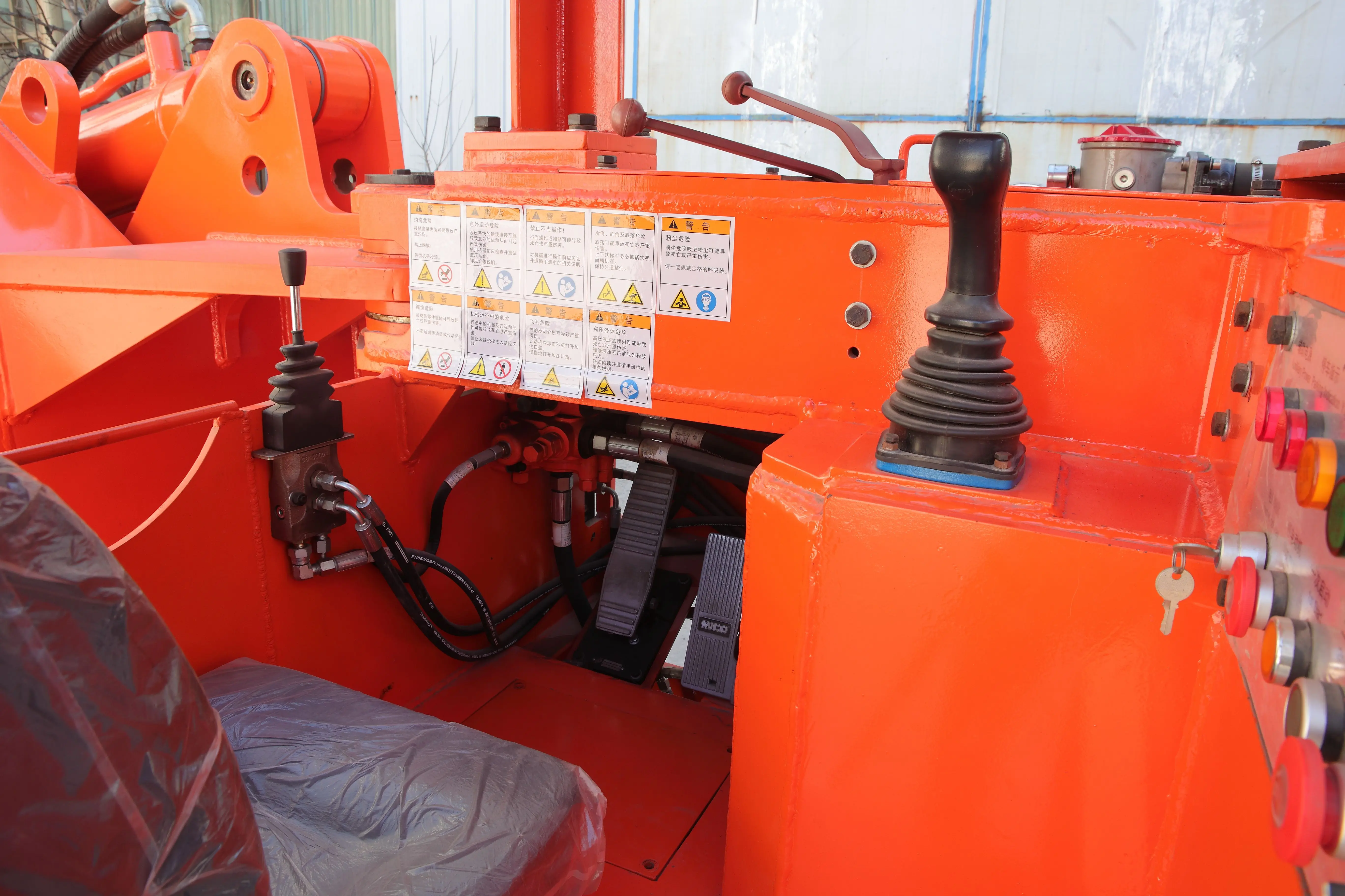 Manufacturer hot sale WJD-1.5 electric multi-terrain underground mining scooptram haul dump loader