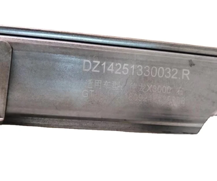 
SHACMAN Truck Parts Right Door window regulator for X3000 DZ14251330032 