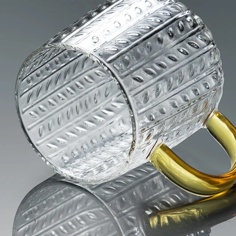 Hammer Grain Glass Cup Gold Handle Handblown High Borosilicate Glass Mug With Bamboo Lid