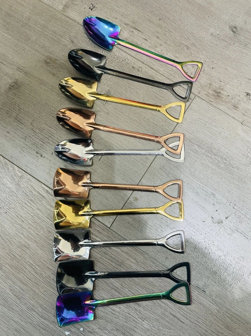 RTS 2025 Manufacturers wholesale online celebrity creative retro shovel coffee spoon stainless steel dessert spoon