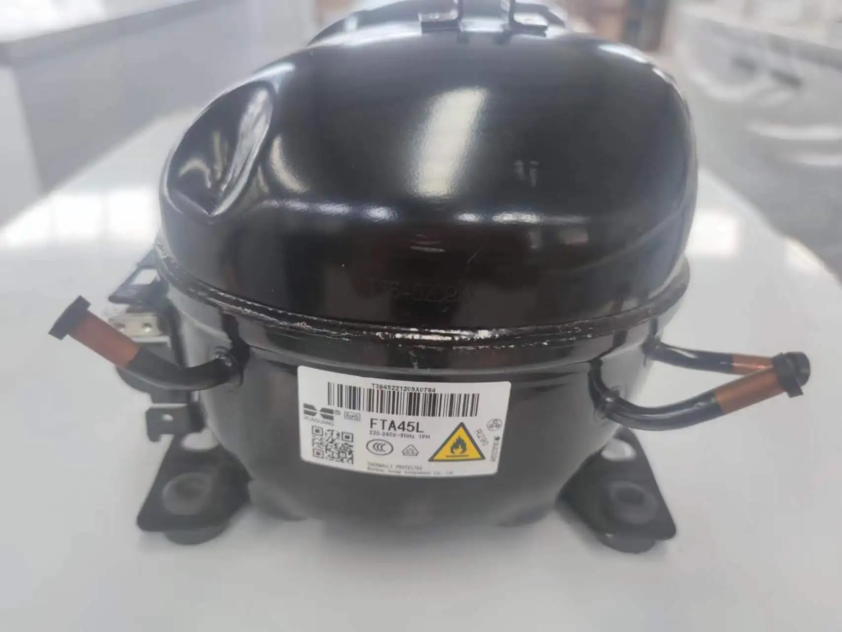 Компрессор для холодильника R134A R290 R404 R600A