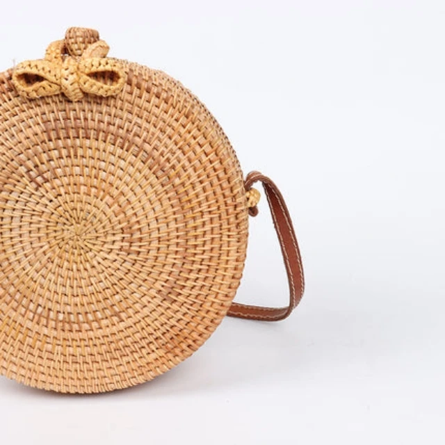 Factory Price High Quality Handwoven Round Rattan Wicker Woven Bag  with Leather Strap Crossbody Women Bag made in Vietnam