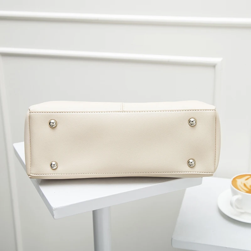 2020 handbag leather handles Retro elegant Beige cheap ladies large capacity bags women handbags ladies