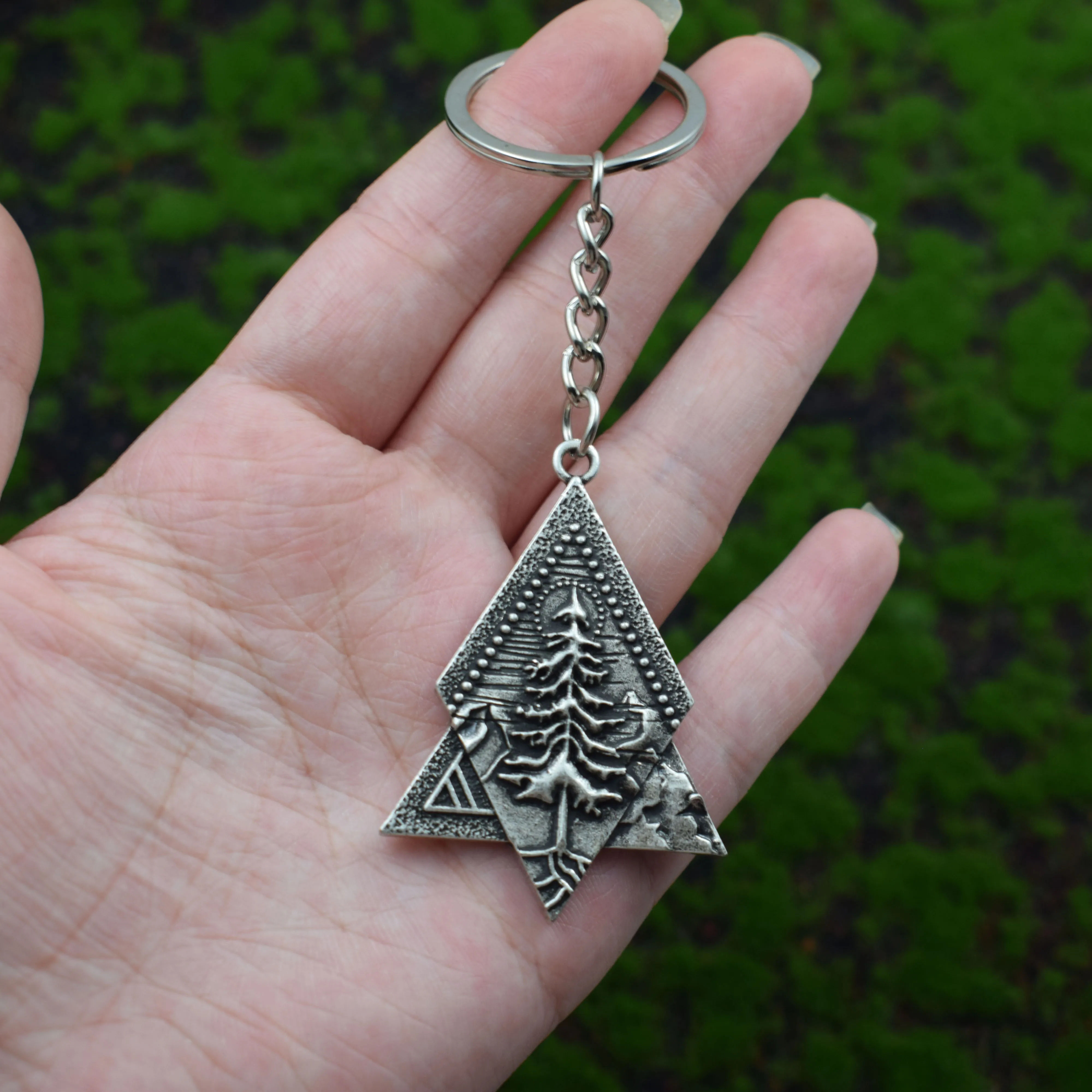 Nature Series Forest Pine Tree Pendant Keychain Christmas Party Gifts Gift To A Friend