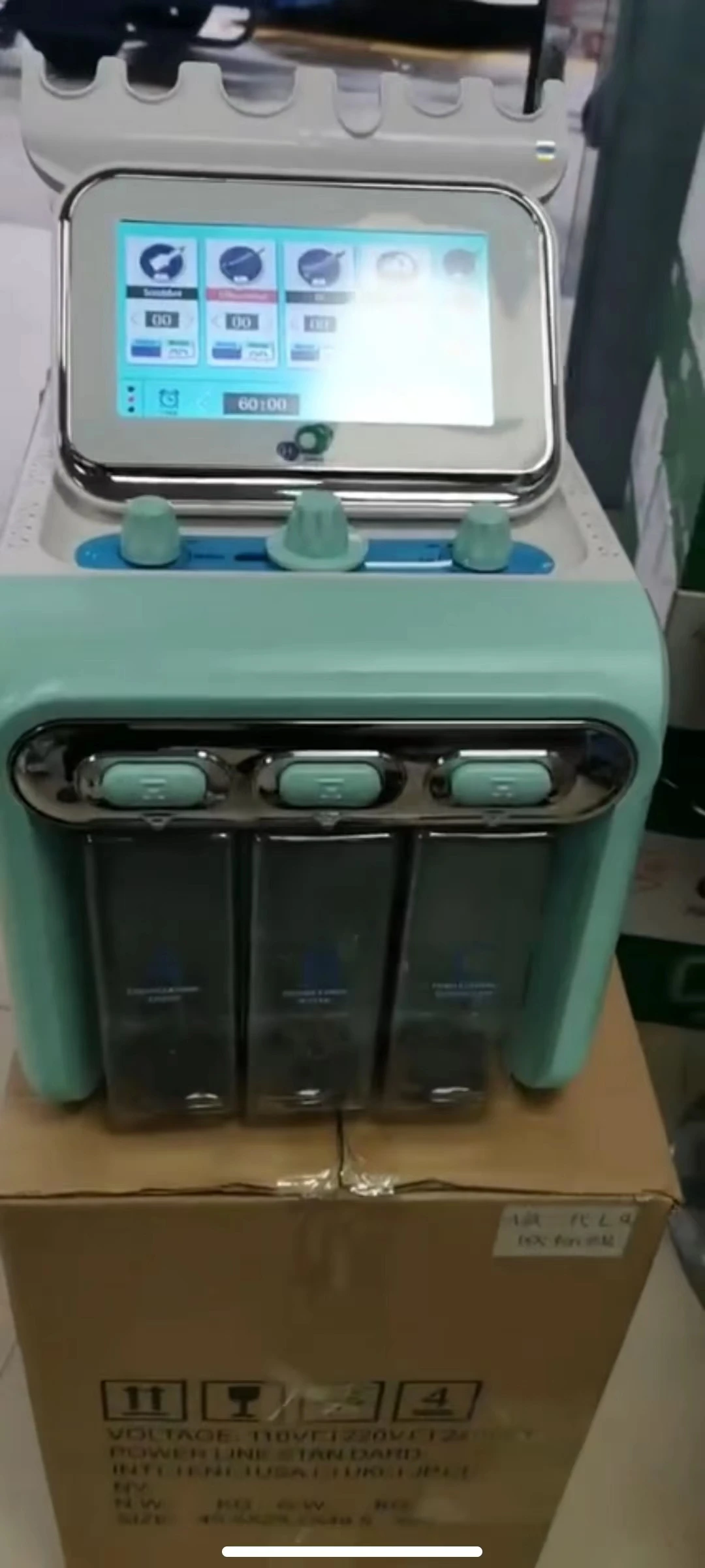 New Product Ideas 2022 Face Lifting Oxgen Facial Machine 6 in1 Microcurrent Hot Cold Hammer Hydro Facial Diamond Dermabrasion