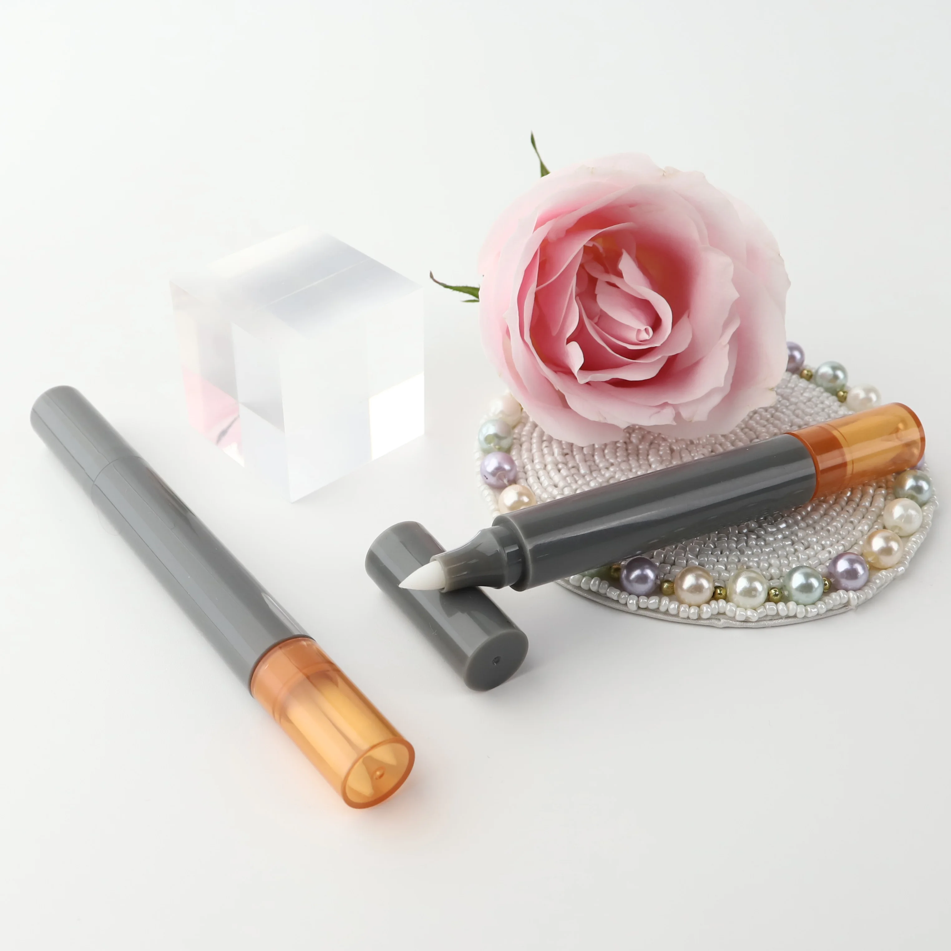 White tip dry eyeliner remover pen sustainable trim your makeup magic eraser pen clean up makeup friendly remover pen