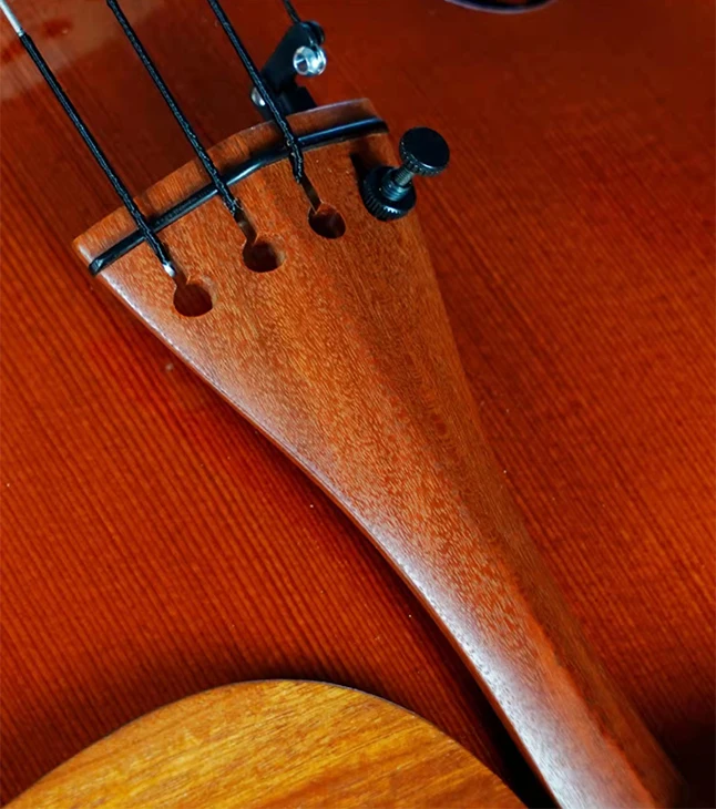 Professionally made handmade 4/4 solo violin for beginner players with violin case included
