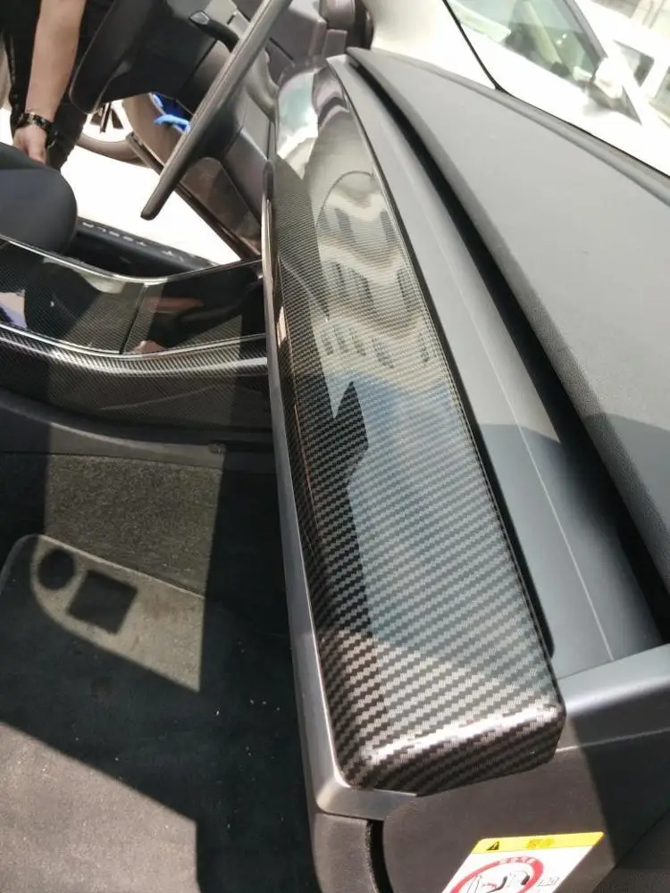 
Fashionable Customized Decoration Bar for Car Interior Meter Panel Other Interior Accessories for Tesla Model 3 
