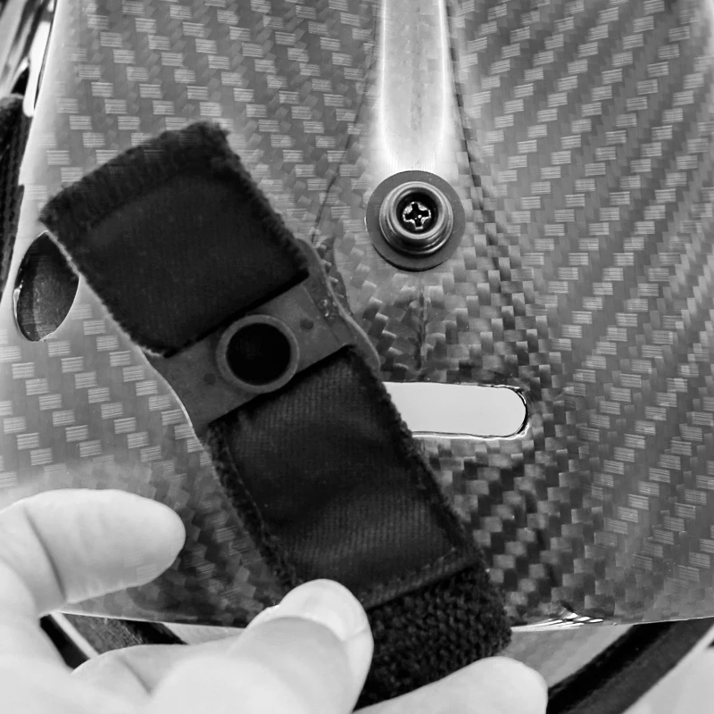 High Quality 9-layer Carbon fiber Ice Hockey Goalie Mask/Helmet with 4.8 wire diameter Stainless steel