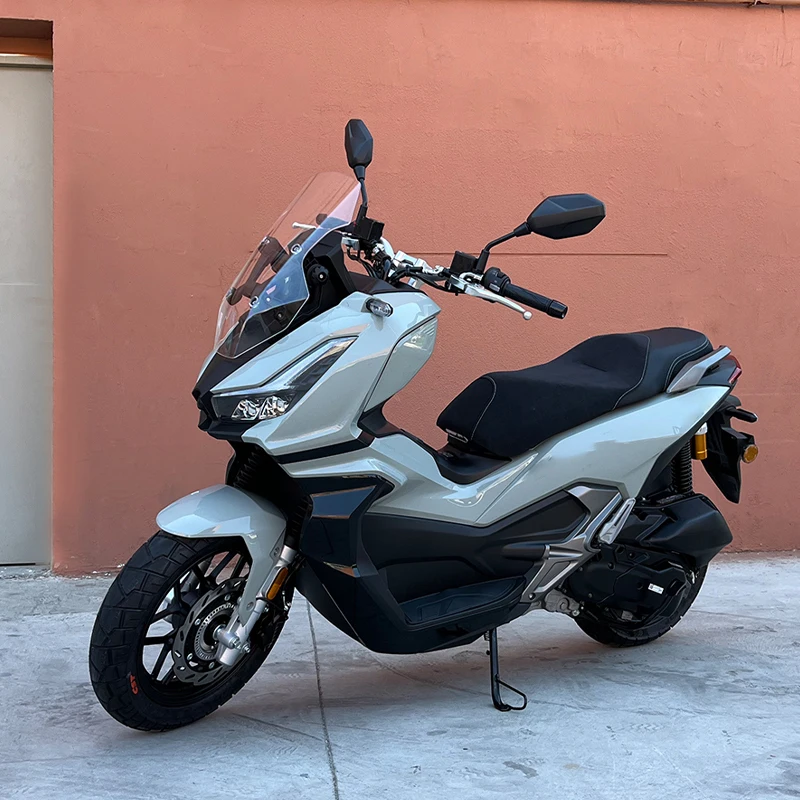 Powerful 200cc EFI Water-cooled LONCIN 4 Stroke Dual Disc ABS Brake System 180CC Gasoline Motorcycle Model Factory Direct China