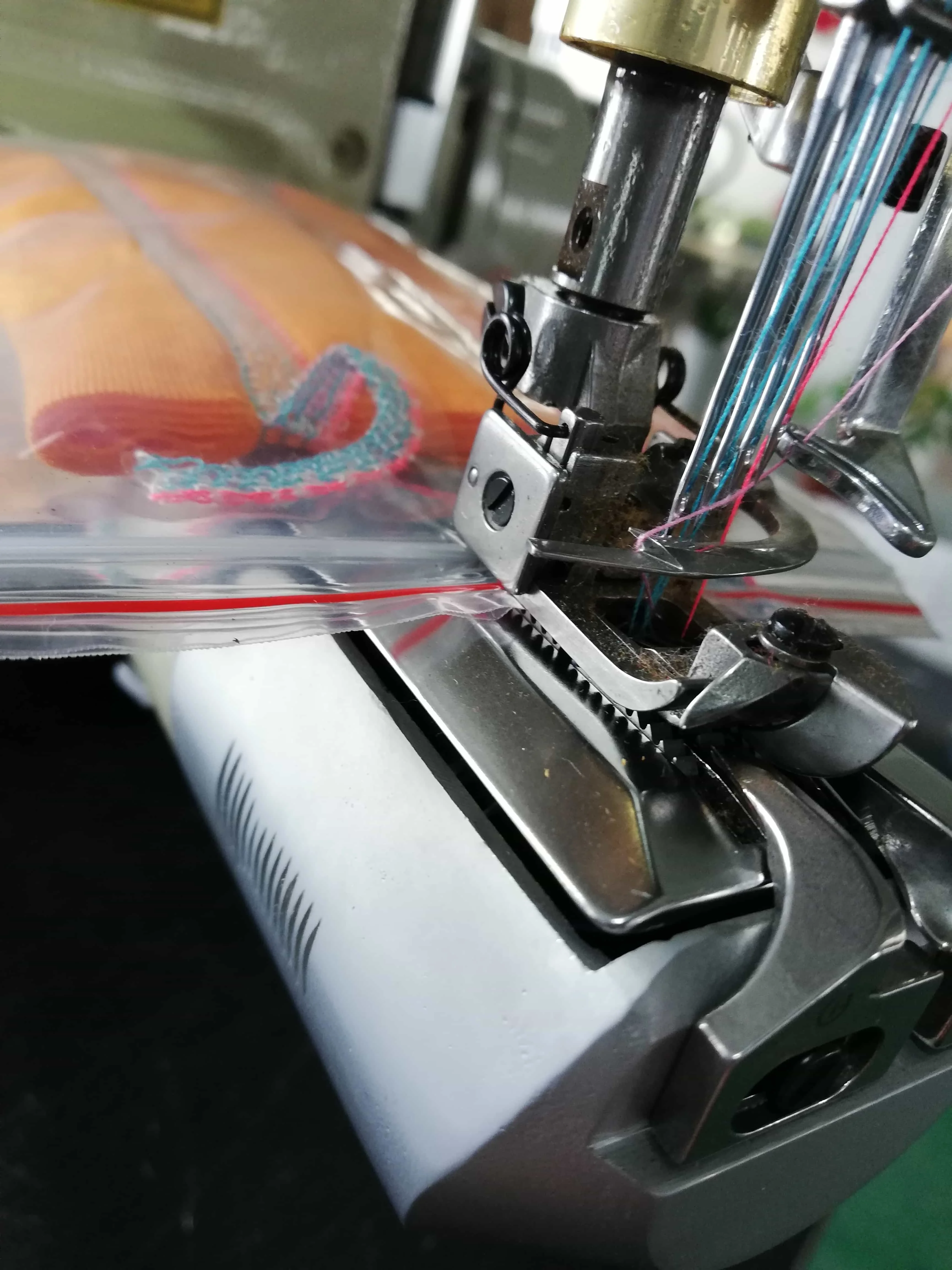 ZY1500 Zoyer Direct Feed-on Type Cylinder Bed Interlock Sewing Machine for sewing cloth