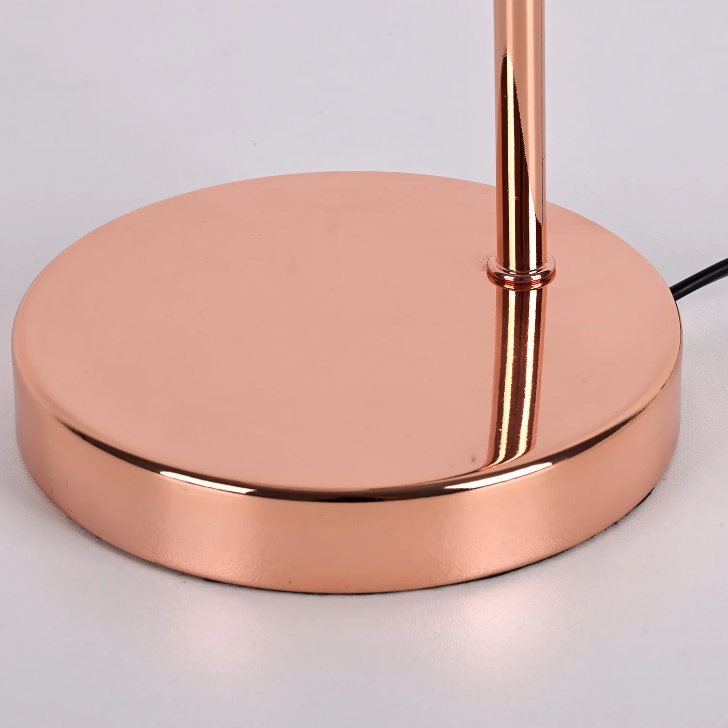 Nordic warm eye protect bedside table lamp metal switch control led desk lamp with glass ball shade