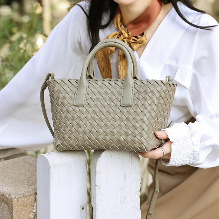 Custom wholesale hand made woven ladies 2024 new design sheepskin Genuine Leather handbags vintage high quality women Tote bags