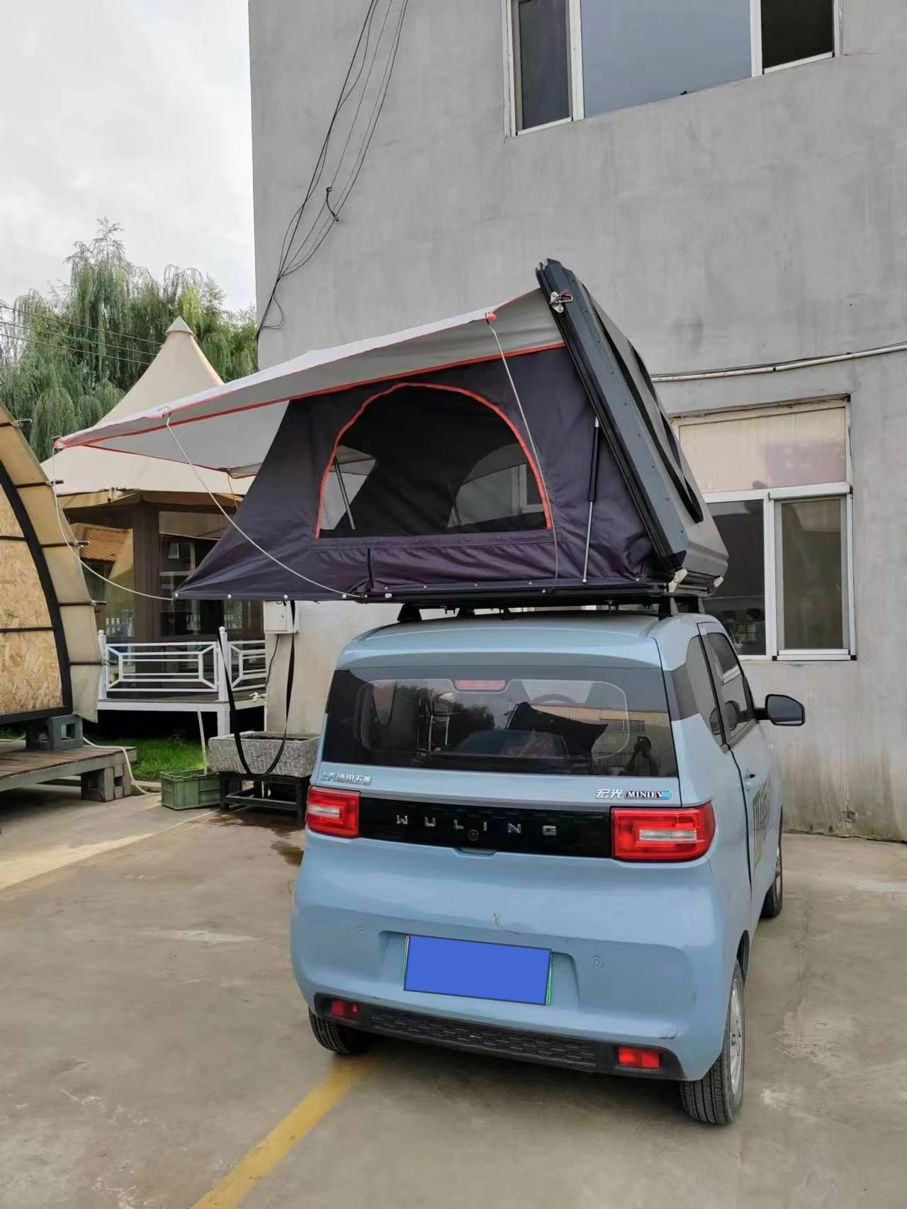 High Quality Foldable Aluminium Light Weight Hard shell car roof top tent outdoor tents for Camping