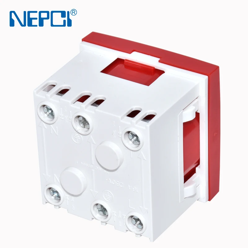 Factory price German Schuko Socket 16 A 250 V Series wall power outlet tamper resistant 45*45mm PC white