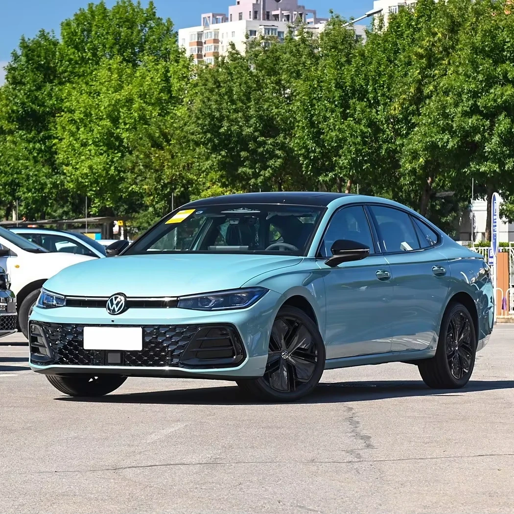 Low Price 2025 Luxury Cars Volkswagenn Passat  300TSI  5-door 5-seater gasoline car for volkswagen passat pro