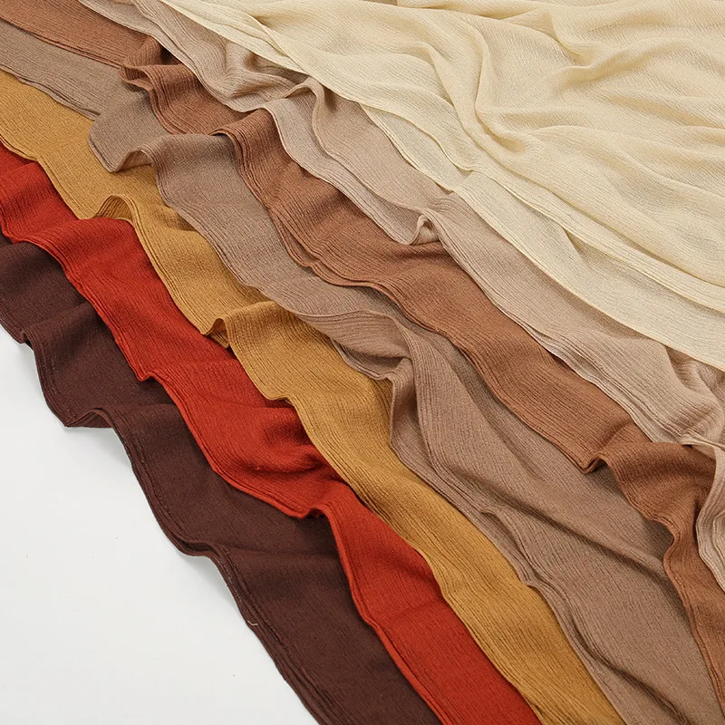 New Style Curled Edge Rayon Wrinkled Long Muslim Lady Wholesale Turkish Hijab Of Solid Color Simple Headscarf Shifon Hijab Scarf