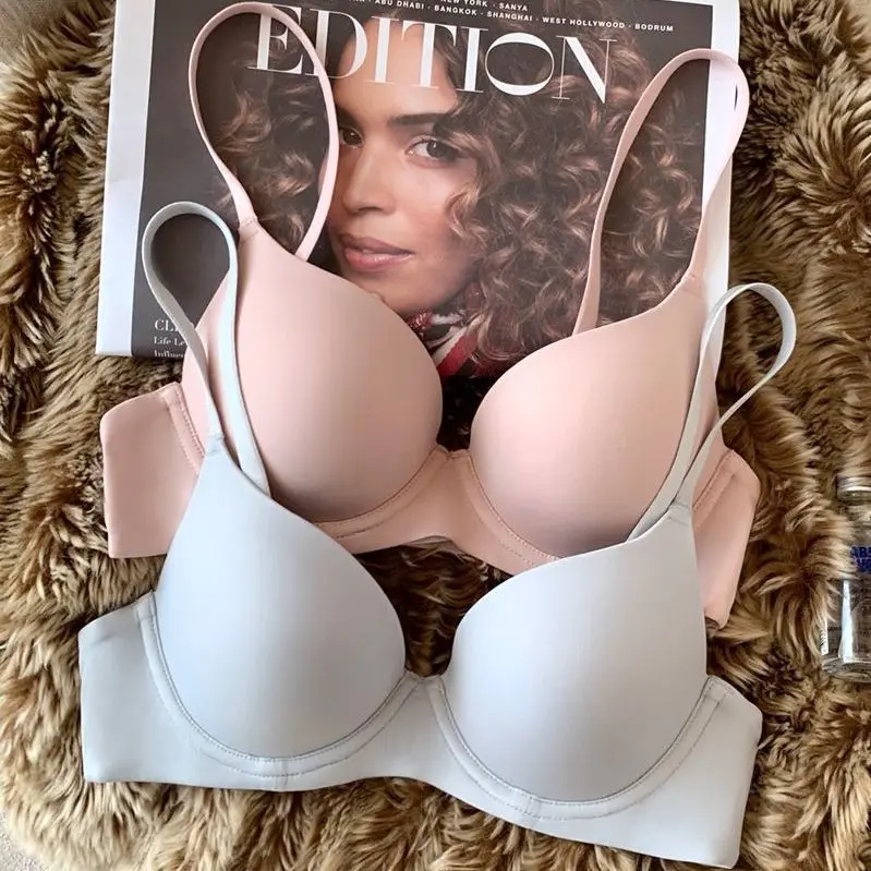 Seamless Bras For Woman Underwire Underwear Ice Silk Removable Padded Bralette No Wire Comfortable Plus Size Brassiere