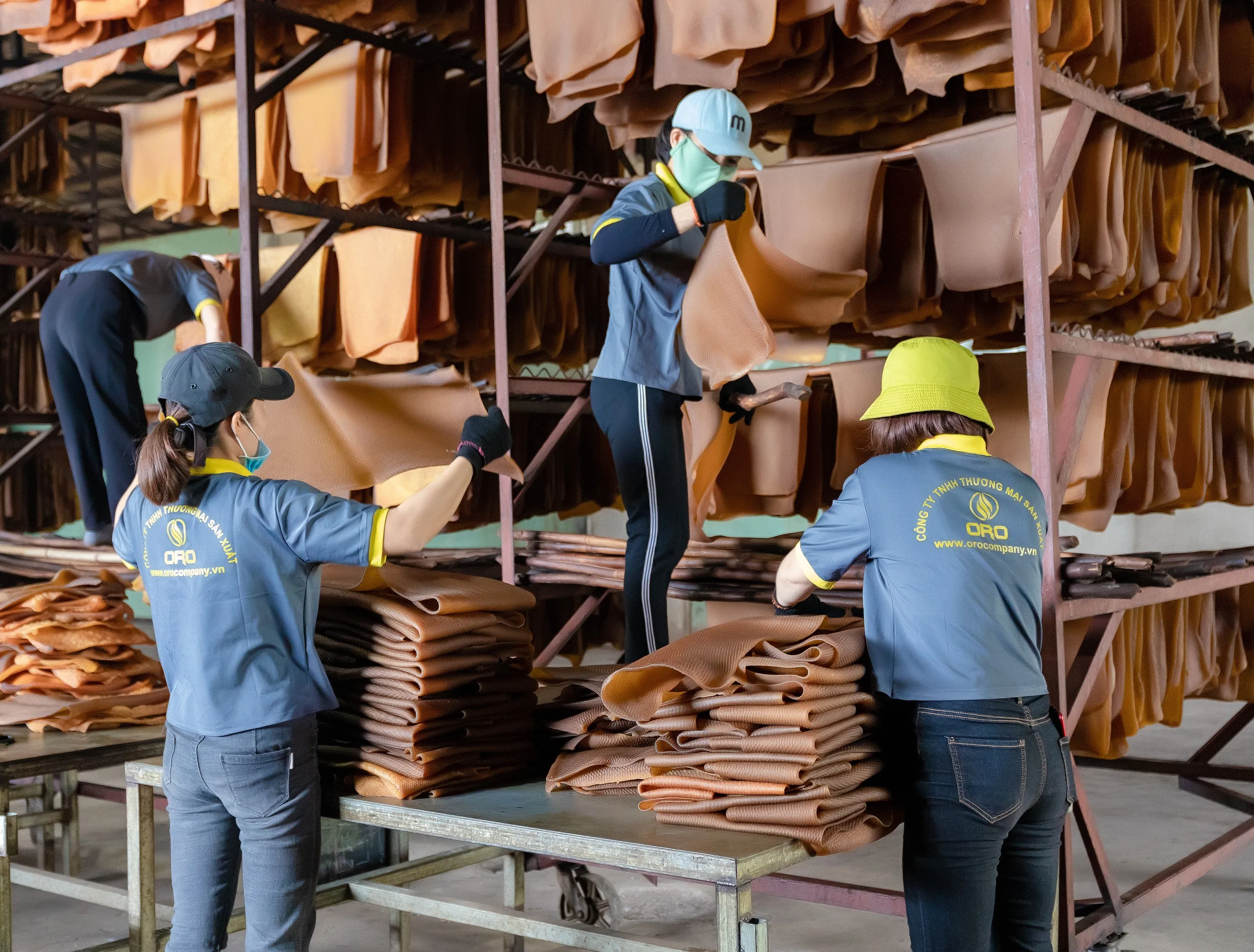 VIETNAM RSS natural rubber extrusion Raw Material  from Factory best application and best qualities