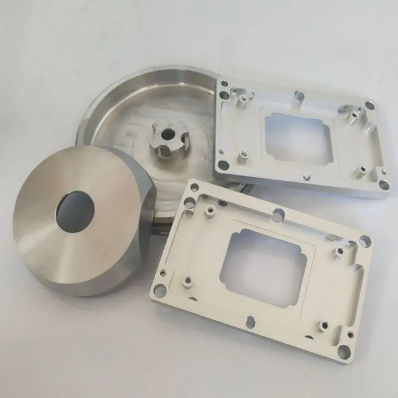 4 оси Oem сделал Cnc клиент токарный станок для ремонта мотоцикла запасные