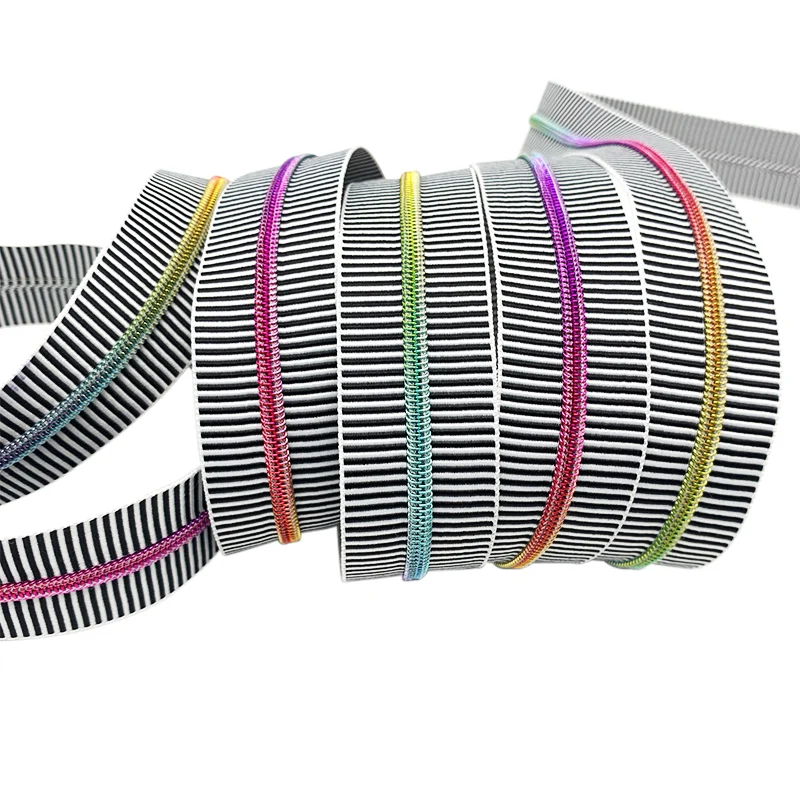 Wholesale Zipper Tape #3 Rainbow Long Chain Nylon Zippers Black and White Striped #5 Jacquard Zipper for Bags
