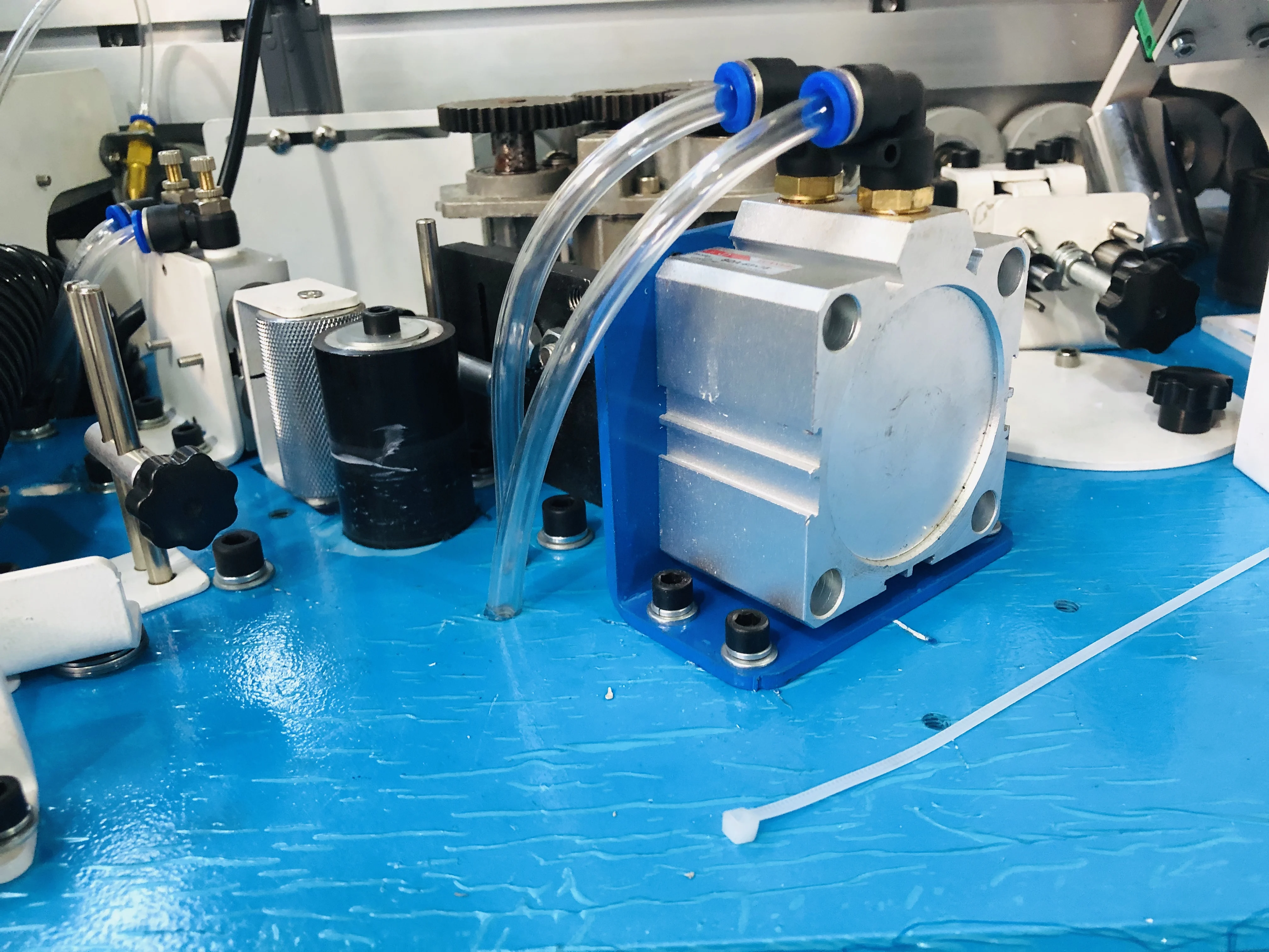 XZF450 Automatic oblique Straight Edge Banding Machine Best Quality High Speed Edge Banding Machine For Woodworking