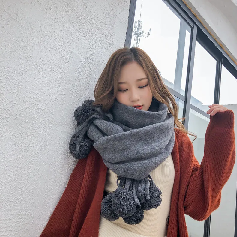 
Japan and Korea warp knitting pure color wool knitting drop ball scarf female fur ball neck thickened shawl wholesale 