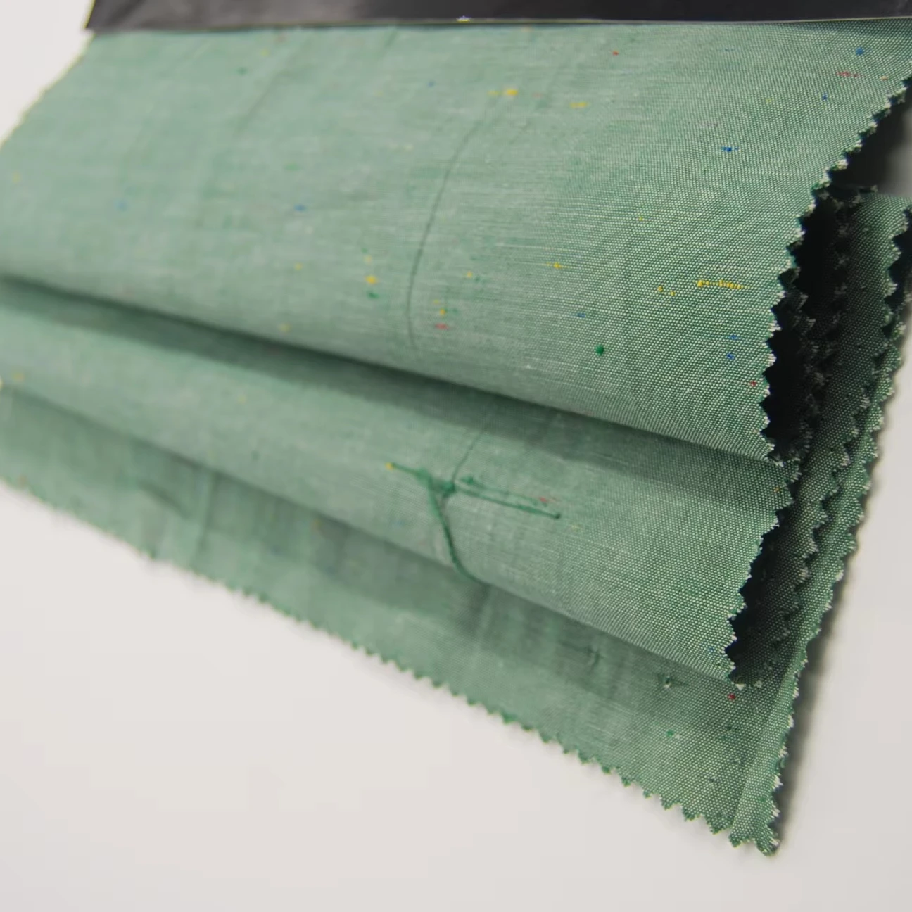 2024 Wholesale Custom Flecked Yarn 100% Cotton Flecked Dot Soft Comfortable Yarn Dyed Chambray