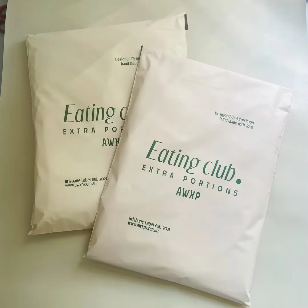 wholesale high quality custom printed poly mailers  strong self adhesive tape bag mailer supplier gold