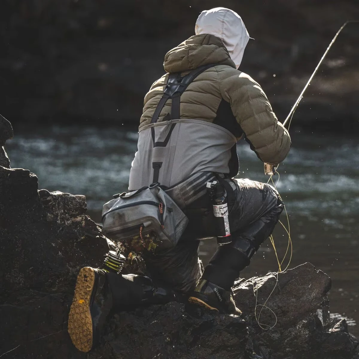 Customized Chest Wader Fly Fishing Professional Waterproof Comfortable 4 layer Waders Neoprene Boot Foot for Men