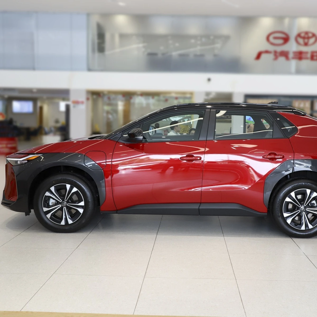 Faw Toyota bZ4X 2022 two-drive long range PRO version Electric Car With SUV