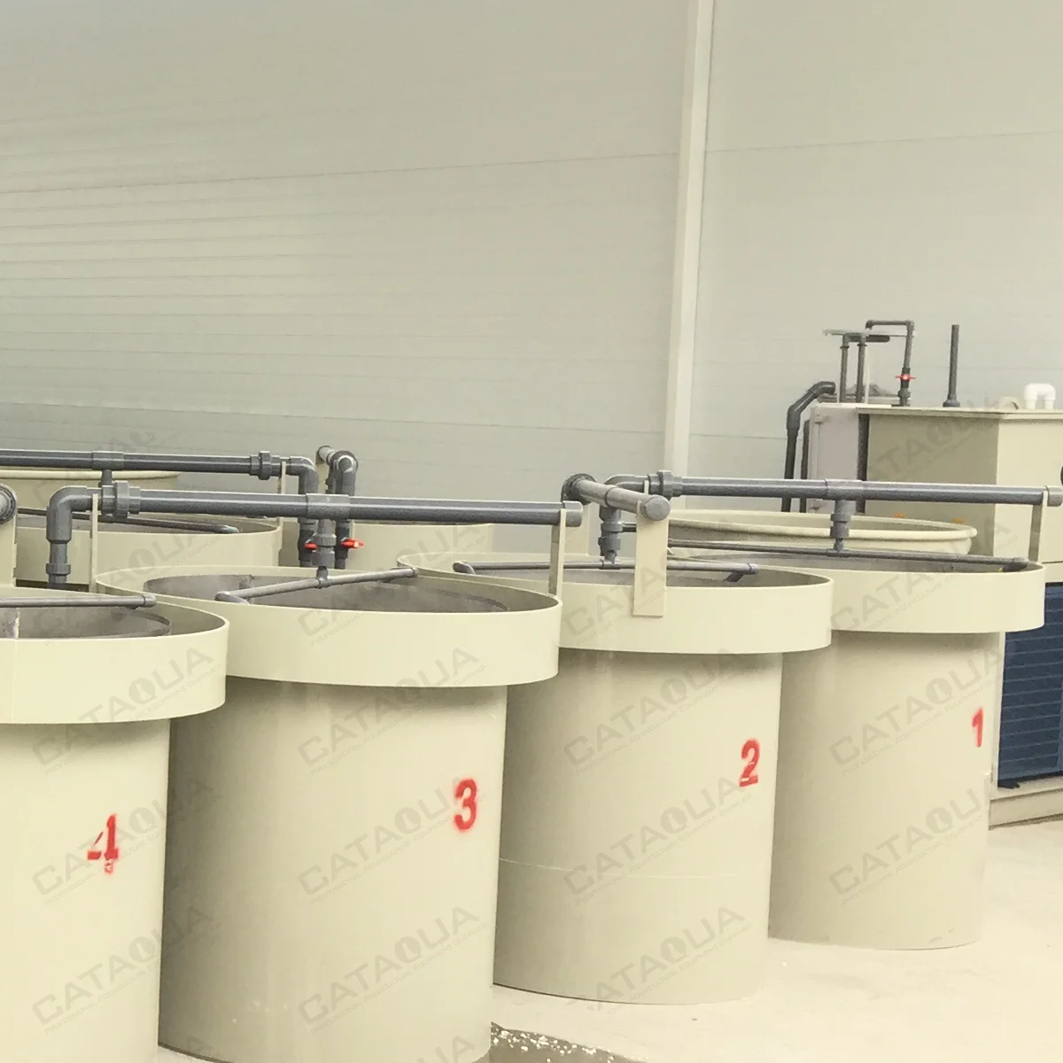 PP Tilapia Fish Incubator Fish Farming Incubator Equipment Automatic Fish Hatchery Equipment
