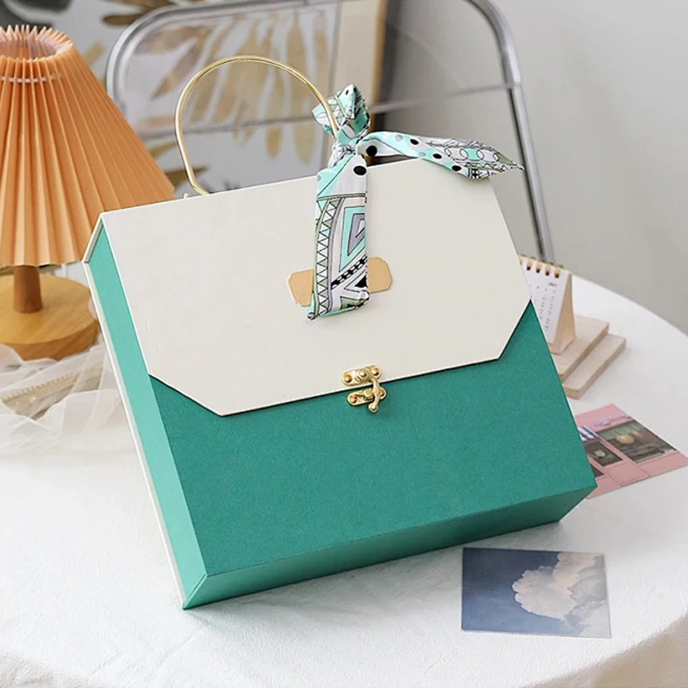 custom New fashion fancy sweet  boxes folded biscuit cookie Package cookies bakery paper Boxes with logo and window