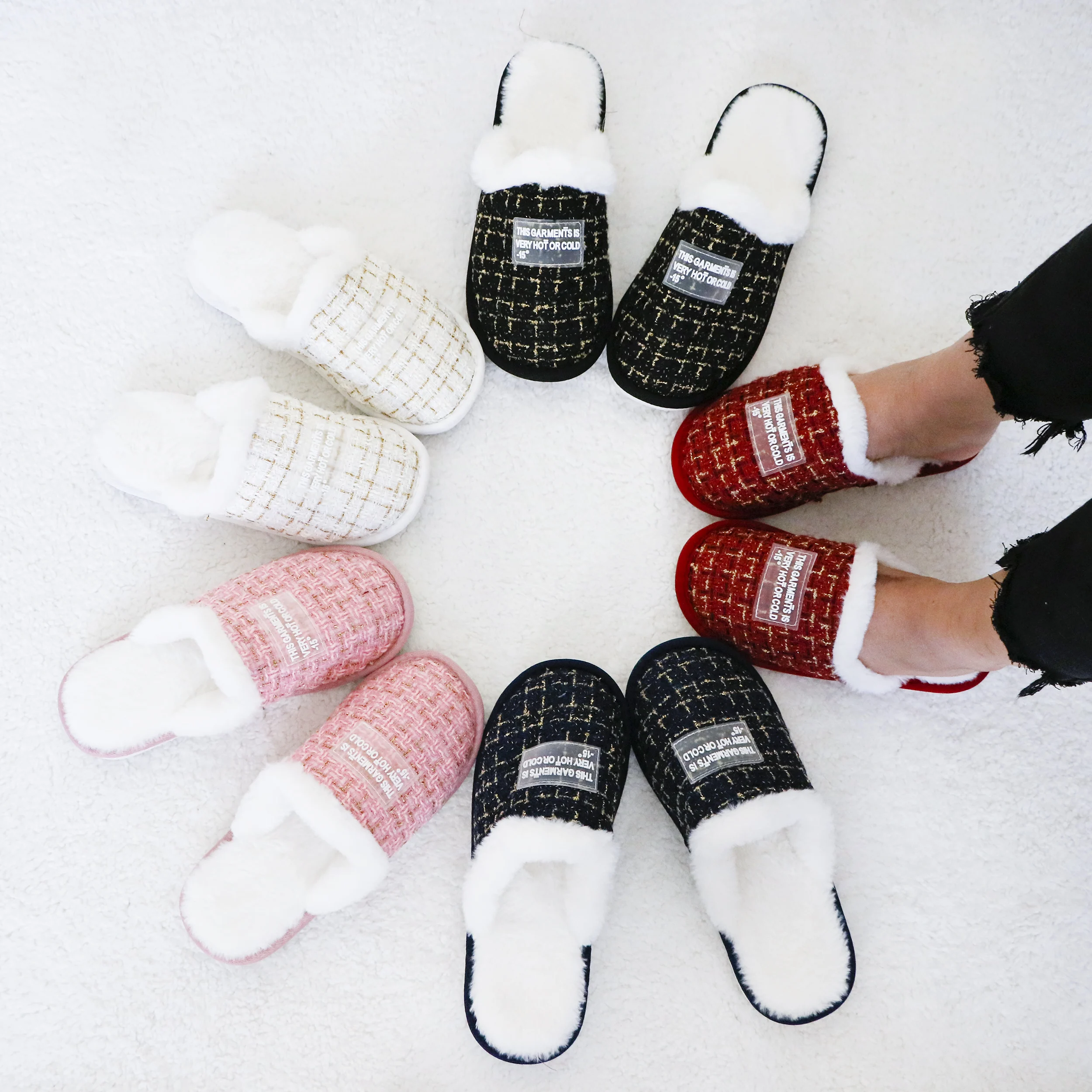 OEM Cheap Winter New Fluffy Fury Plaid style Korean PVC Non-slip Ladies Slippers Sandals