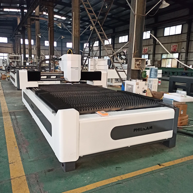 2022 горячая Распродажа 1000 Вт 2000 3000 4000 углеродная или нержавеющая сталь Cnc волоконно-металлическая Лазерная режущая машина цена/стальной лазерный резак