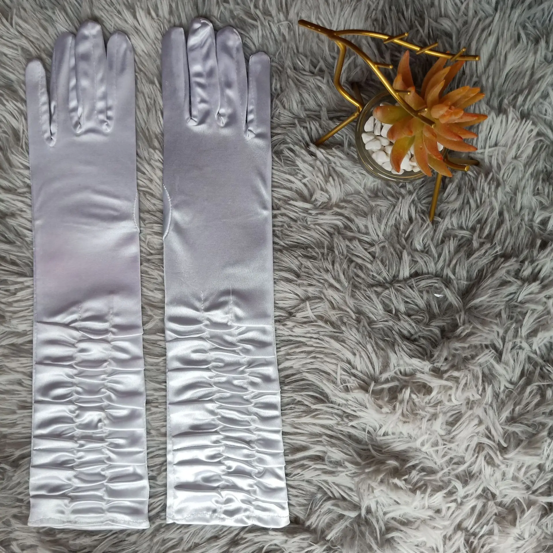 cheap 38cm Elbow Long classic Wrinkled Wedding Gloves Bridal Satin Bridal Gloves With Five Fingers Opera evening Accessories