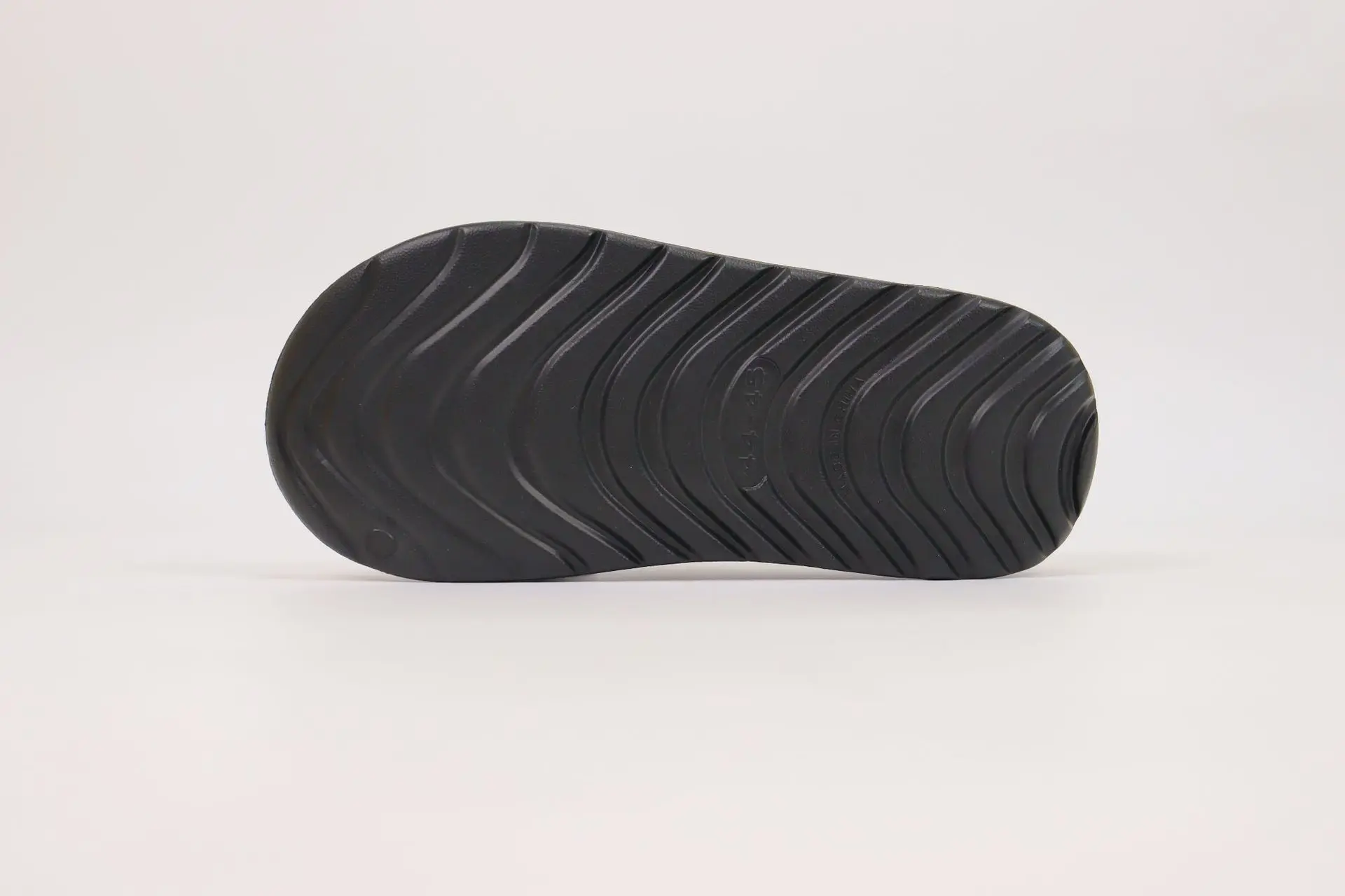 2024 New Summer Platform EVA Slippers with Massage Feature Thick Bottom Non-Slip Bathroom Home Slippers Wholesale