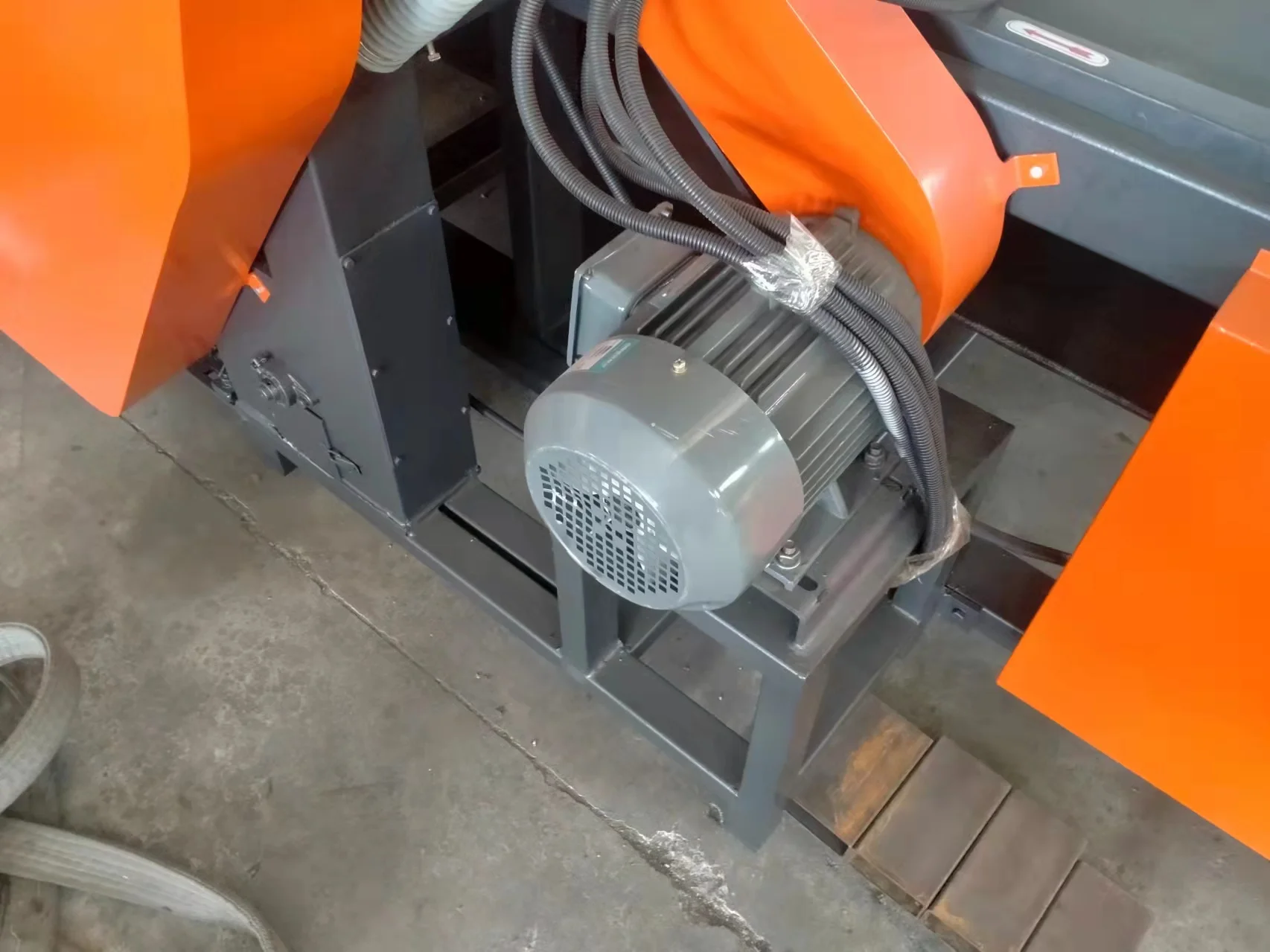 Automatic Sandblasting equipment Vertical Glass Sandblasting Machine For Glass