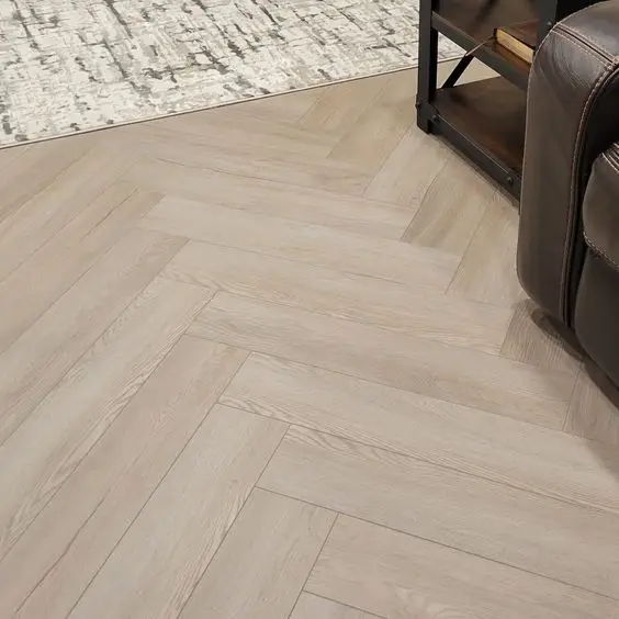 Waterproof Pisos PVC Vinilico SPC Flooring 4mm-6mm Vinyl Laminate Interlocking Herringbone LVP Flooring Vinyl Plank