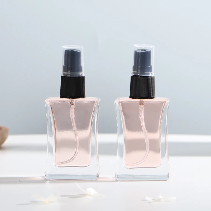 30ml empty thin waists popular high quality glass perfume bottle with plastic sprayer pump