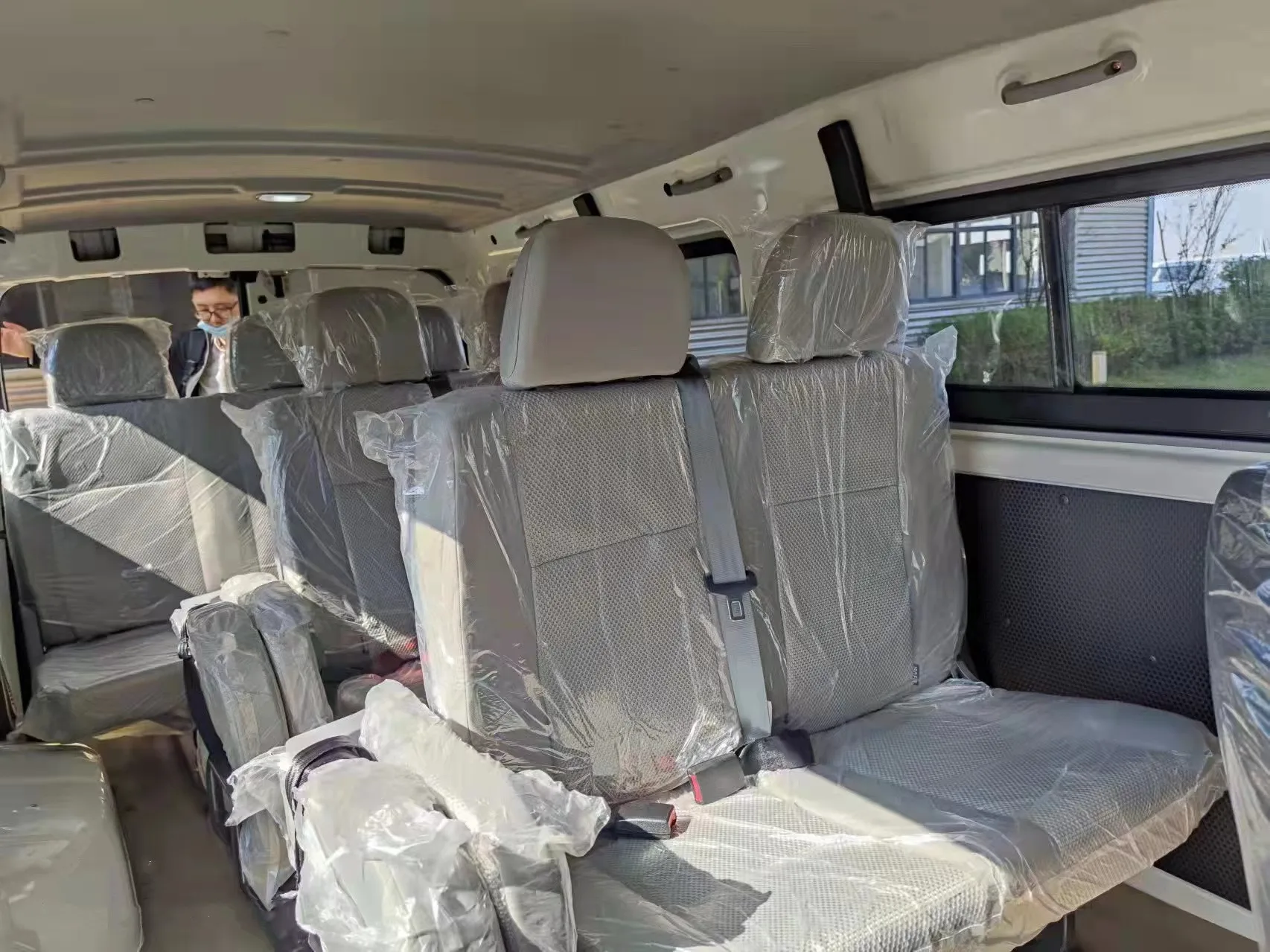 Dongfeng minivan car gas powered 2 seats 3 seats minivan gasoline vehicle for sale