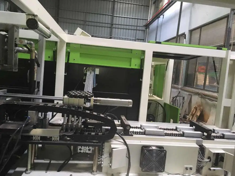 
OGB-4S China 4 Cavities Pin Valve PET Preform Mold With Hot Runner 