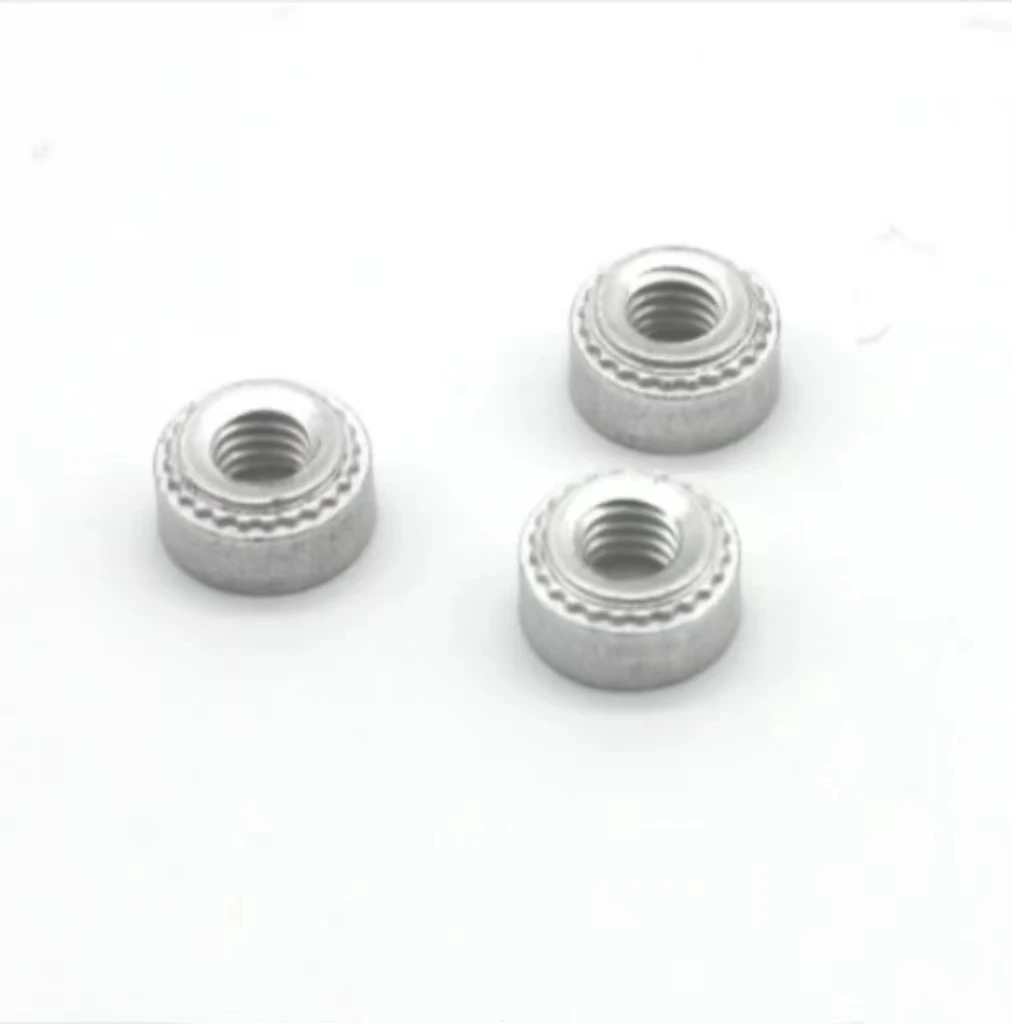 China Porduce Aluminum Knurled Cla Self Clinch Nuts