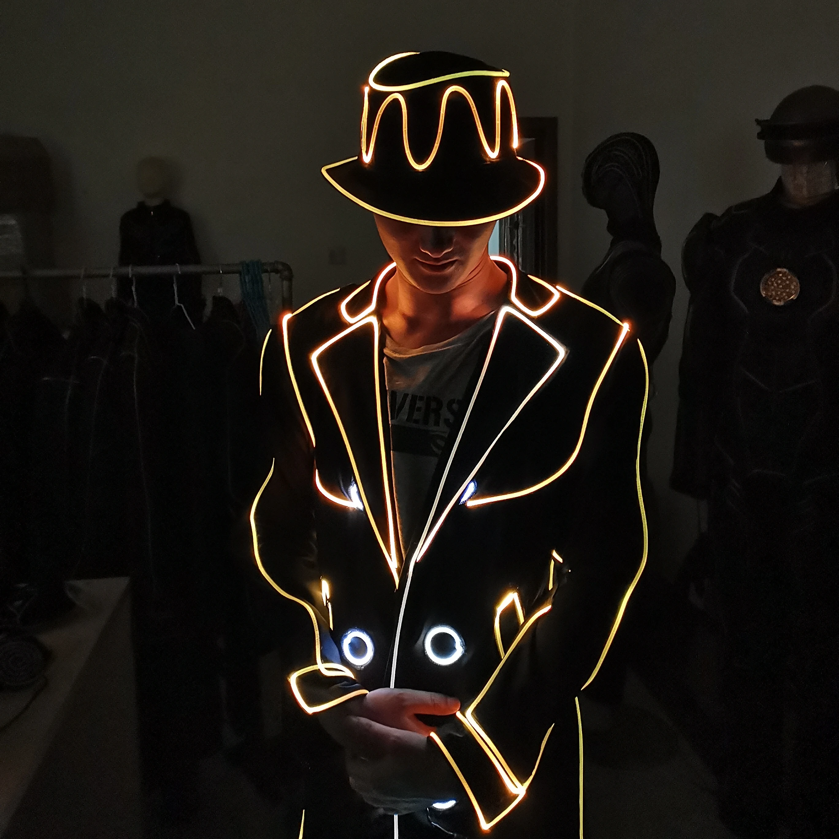 Full Color Pixel LED Robot Costume David Guetta LED Robot Suit Laser robot jacket Ranger Stilts Clothes Luminous Costumes